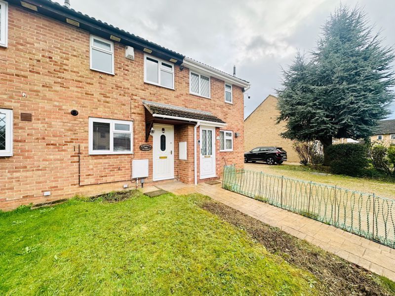 2 bed property to rent in Brookthorpe Close, Tuffley, Gloucester GL4, £