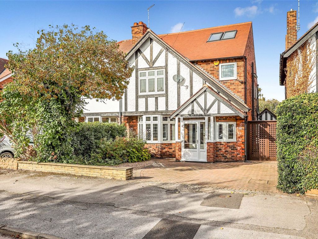 4 bed semidetached house for sale in Davies Road, West Bridgford