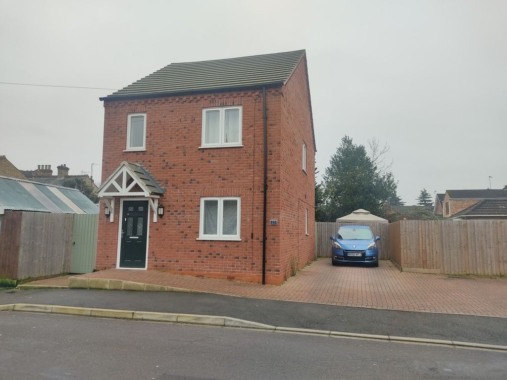 3 bed detached house to rent in Wilberforce Road, Wisbech PE13 Zoopla