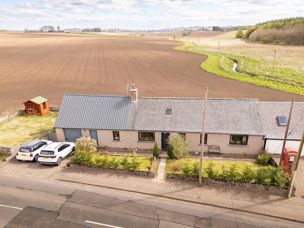 2 bed semidetached bungalow for sale in Roundyhill, Forfar DD8, £145,000 Zoopla
