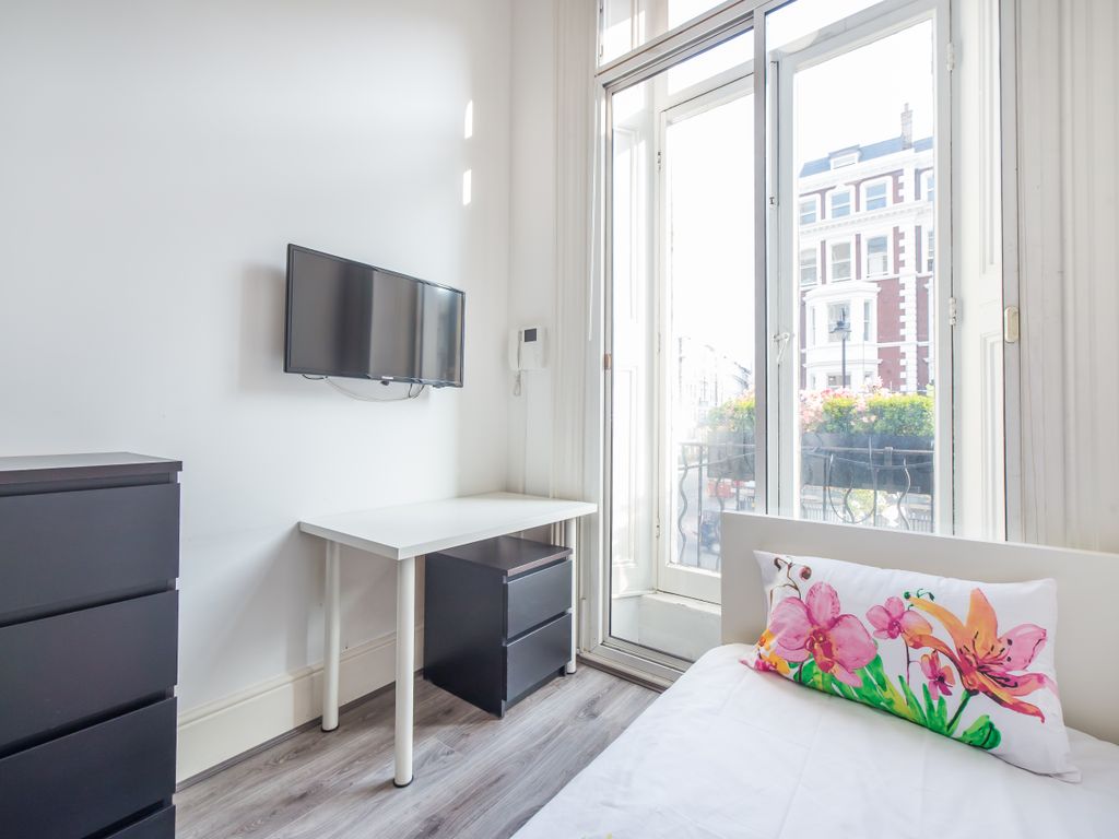 Studio to rent in Cromwell Road, London SW7, £1,777 pcm Zoopla