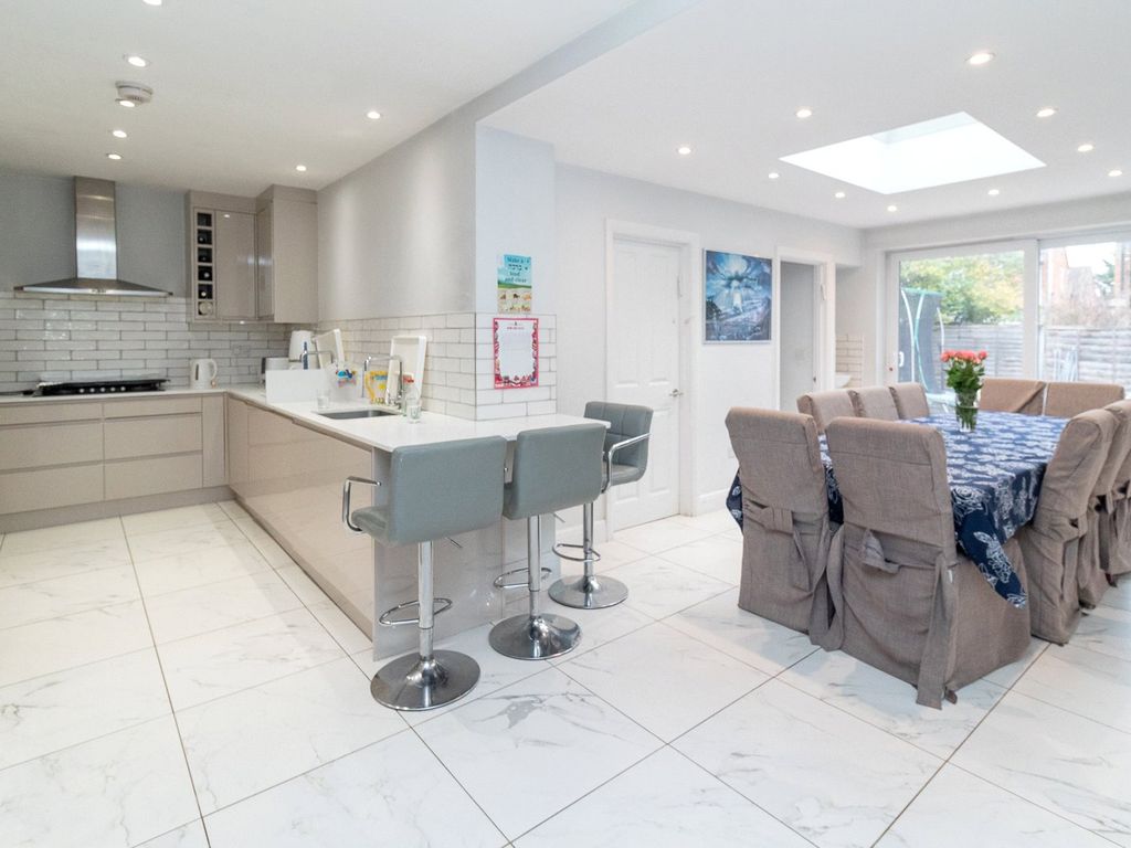 4 bed terraced house for sale in Meadfield, Edgware HA8, £595,000 Zoopla