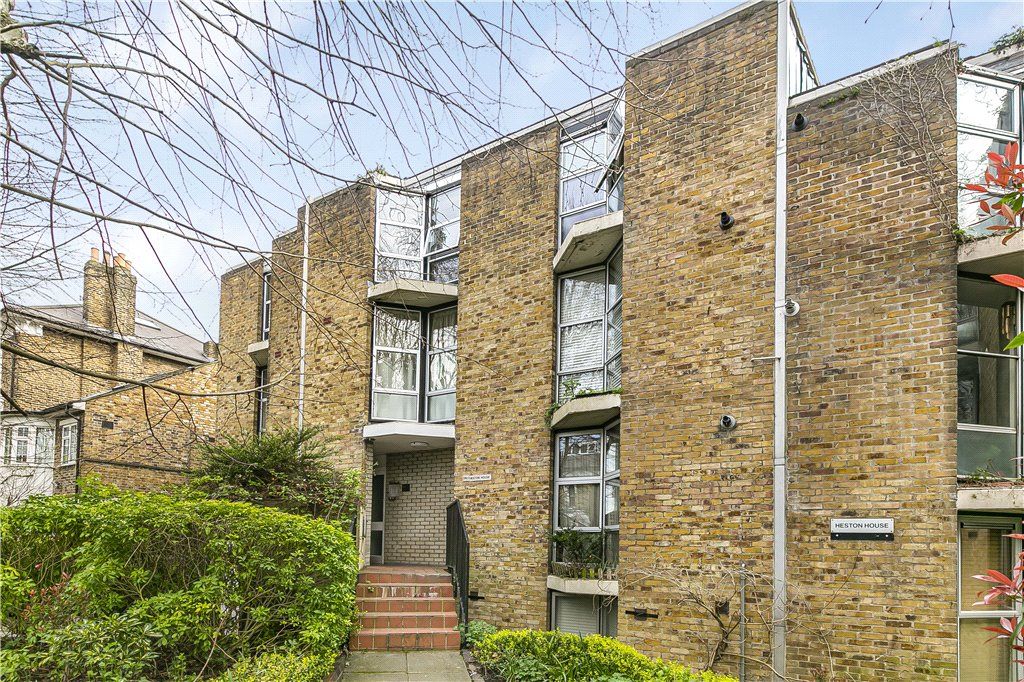 Studio for sale in Wellesley Road, London W4, £320,000 Zoopla