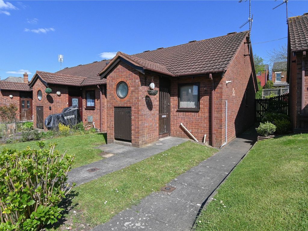 2 bed bungalow for sale in Harden Keep, Millpool Way, Smethwick, West Midlands B66 Zoopla