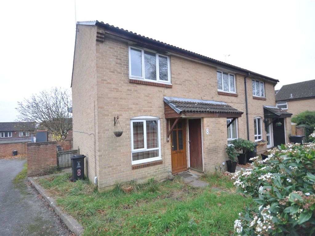 2 bed end terrace house to rent in Frampton Close, Eastleaze, Swindon