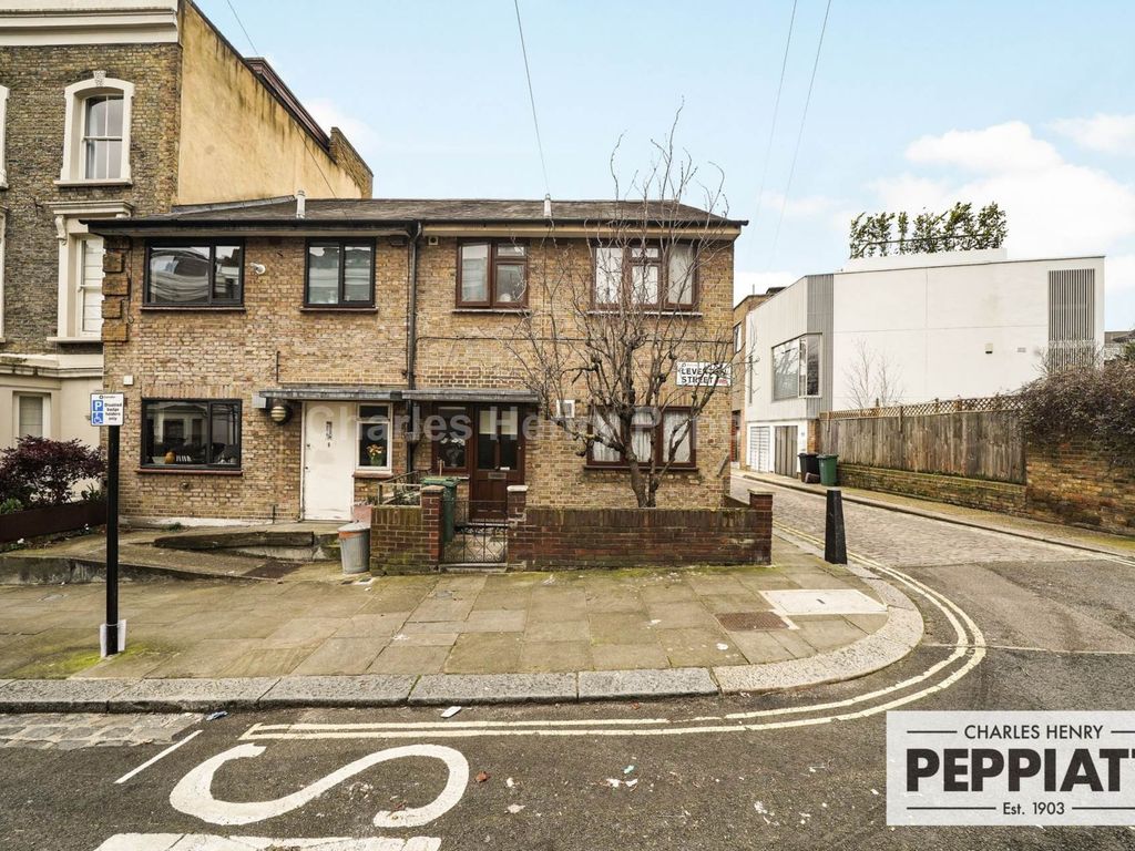 3 bed end terrace house for sale in Leverton Street, Kentish Town NW5