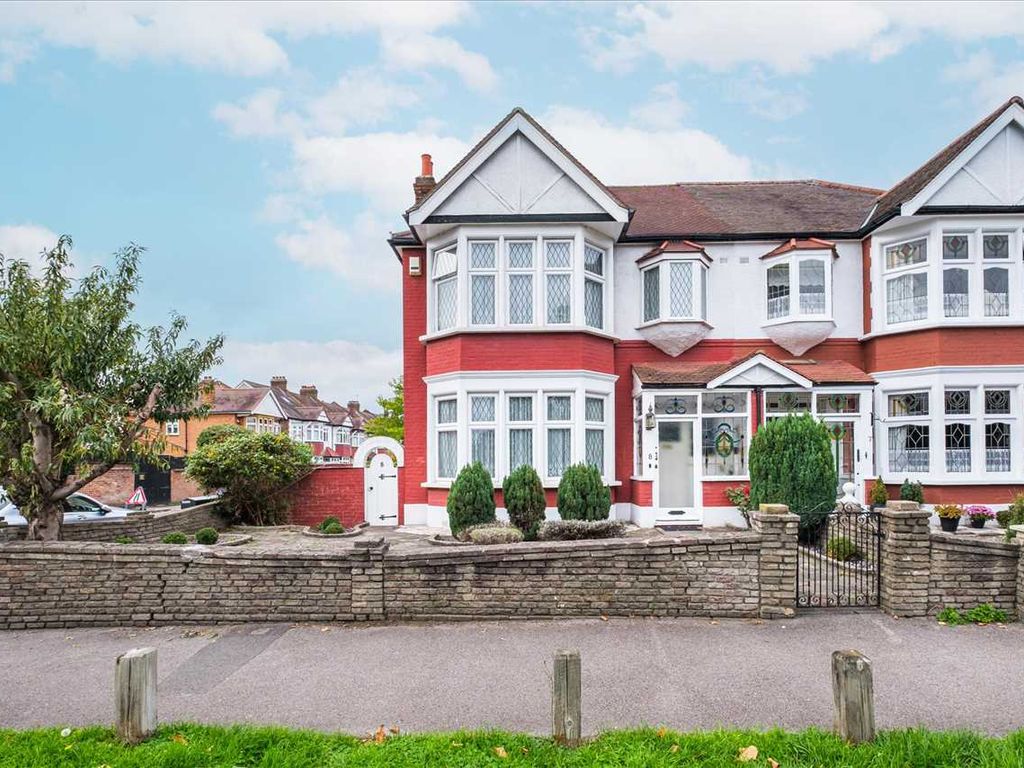 4 bed semidetached house for sale in Lake House Road, Wanstead, London