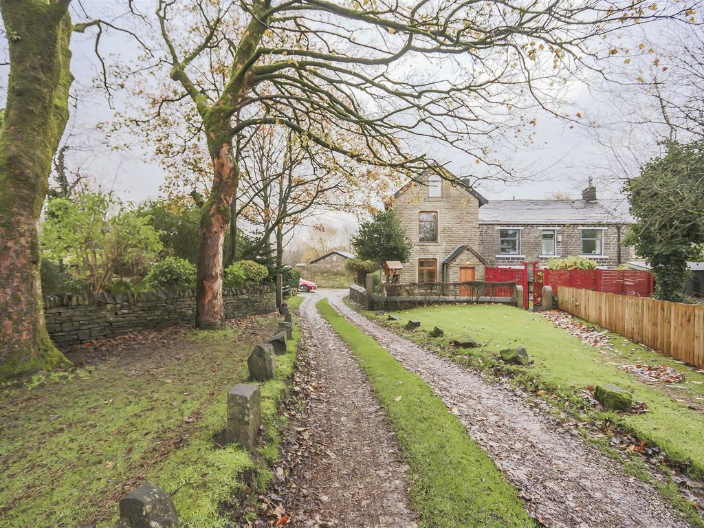 2 bed end terrace house for sale in Helmcroft Farm, Haslingden