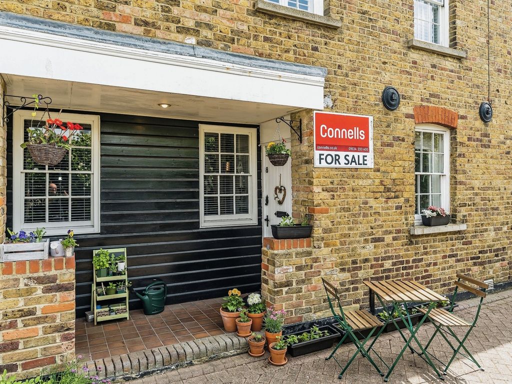 2 bed flat for sale in Stratford Lane, Rainham, Gillingham ME8 Zoopla