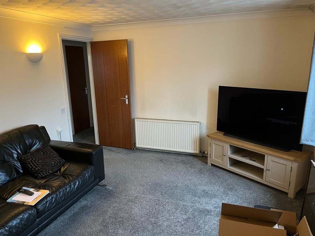 2 bed flat to rent in Connaught Plain, Attleborough NR17, £750 pcm Zoopla