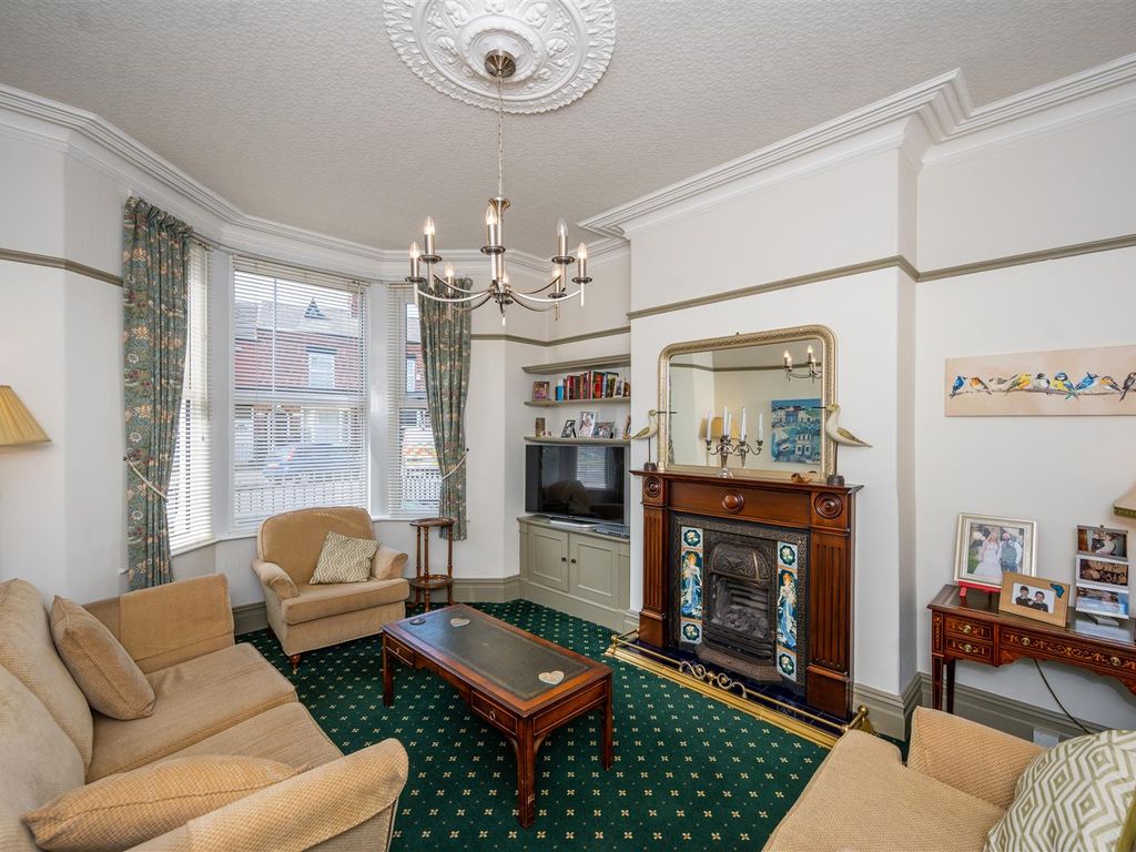 3 bed terraced house for sale in Dentons Green Lane, Dentons Green, St