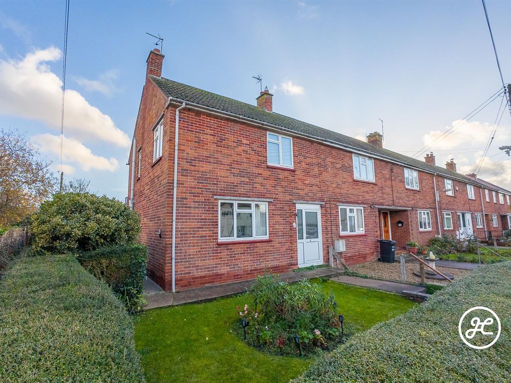 3 bed end terrace house for sale in East Street, Cannington, Bridgwater