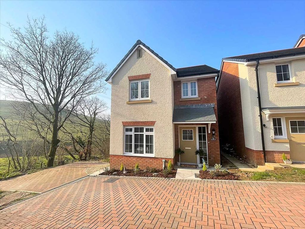 3 bed detached house for sale in Highfields, Tonyrefail, Porth CF39