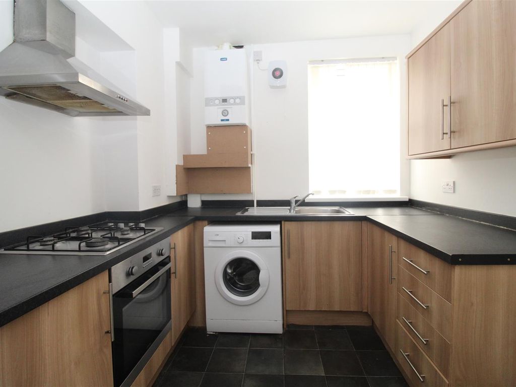 2 bed flat to rent in Chepstow Road, Maindee, Newport NP19 Zoopla