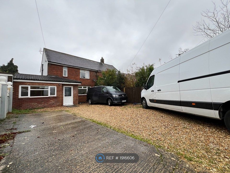3 bed semidetached house to rent in Frost Road, Bournemouth BH11, £