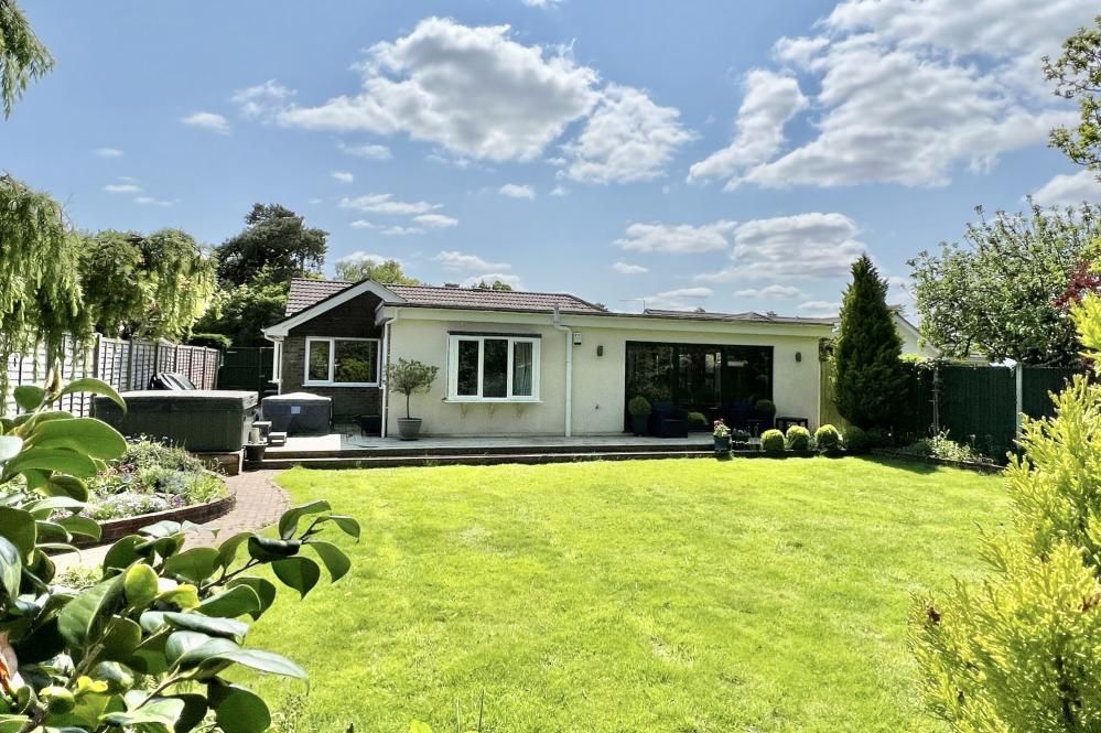 5 bed bungalow for sale in Ashley Heath, Ringwood BH24 Zoopla