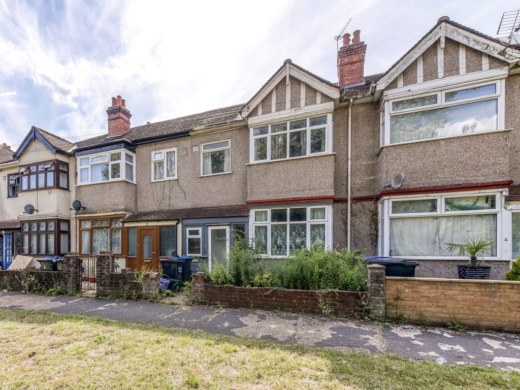 3 bed terraced house for sale in Carshalton Road, Mitcham CR4, £400,000