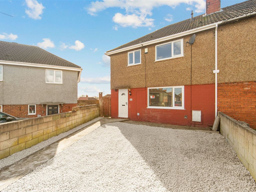 3 bed semidetached house for sale in Cross Street, Upton WF9, £150,000