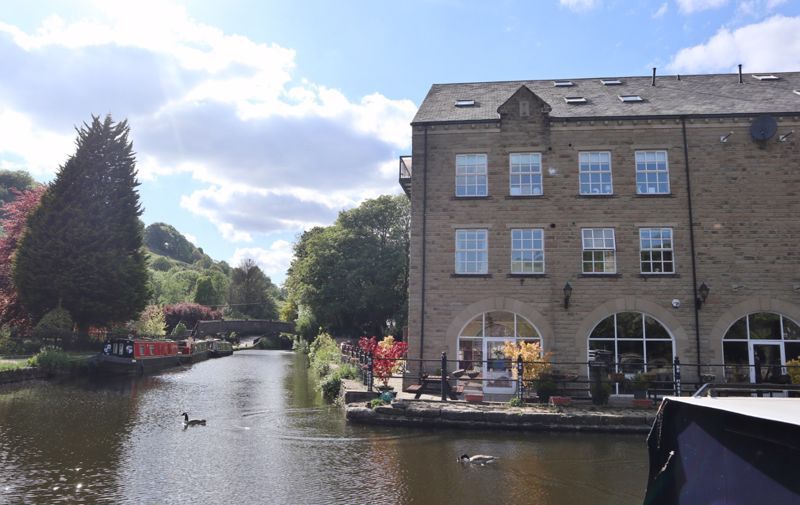 2 bed flat to rent in New Road, Hebden Bridge HX7, £800 pcm Zoopla