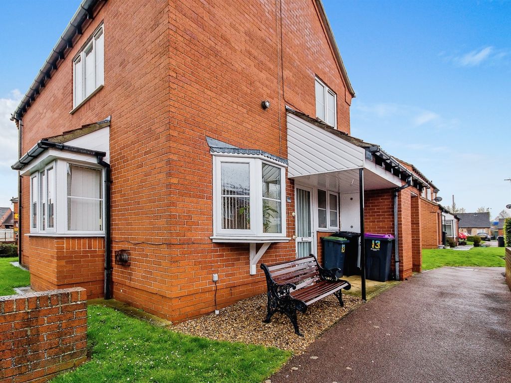 2 bed flat for sale in Court, Sleaford NG34 Zoopla