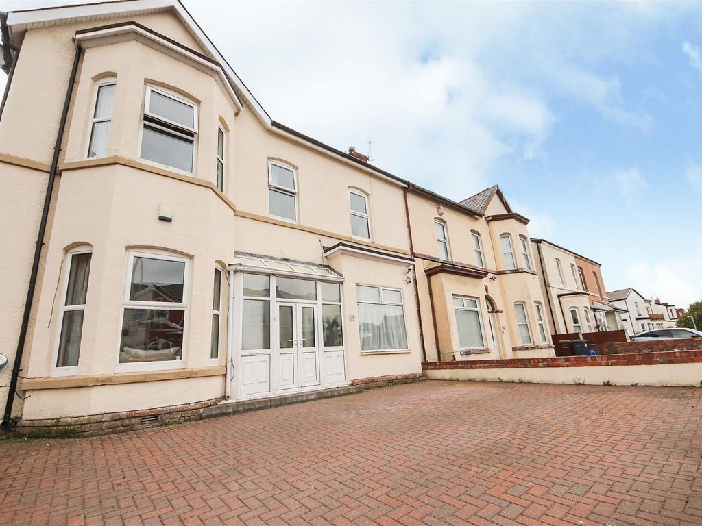 4 bed semidetached house for sale in Southbank Road, Southport PR8