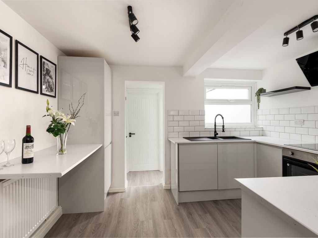 3 bed end terrace house for sale in Range Road, Gravesend, Kent DA12, £