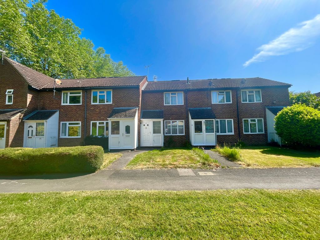 2 bed terraced house to rent in Harewood Close, Eastleigh SO50 Zoopla