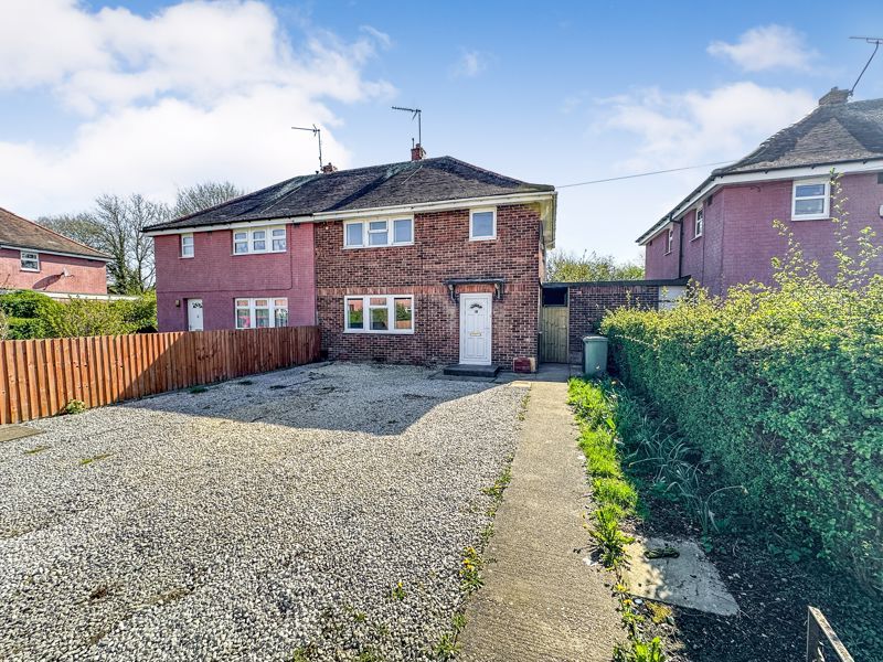 3 bed semidetached house for sale in North Street, Clay Cross