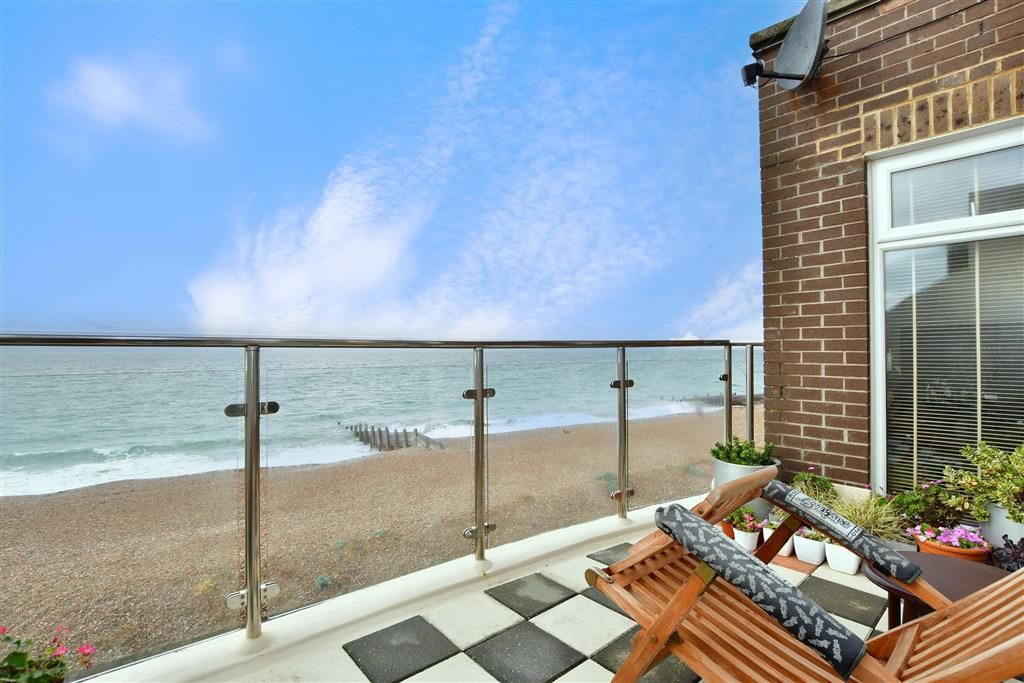 2 bed flat for sale in Southwood Road, Hayling Island, Hampshire PO11