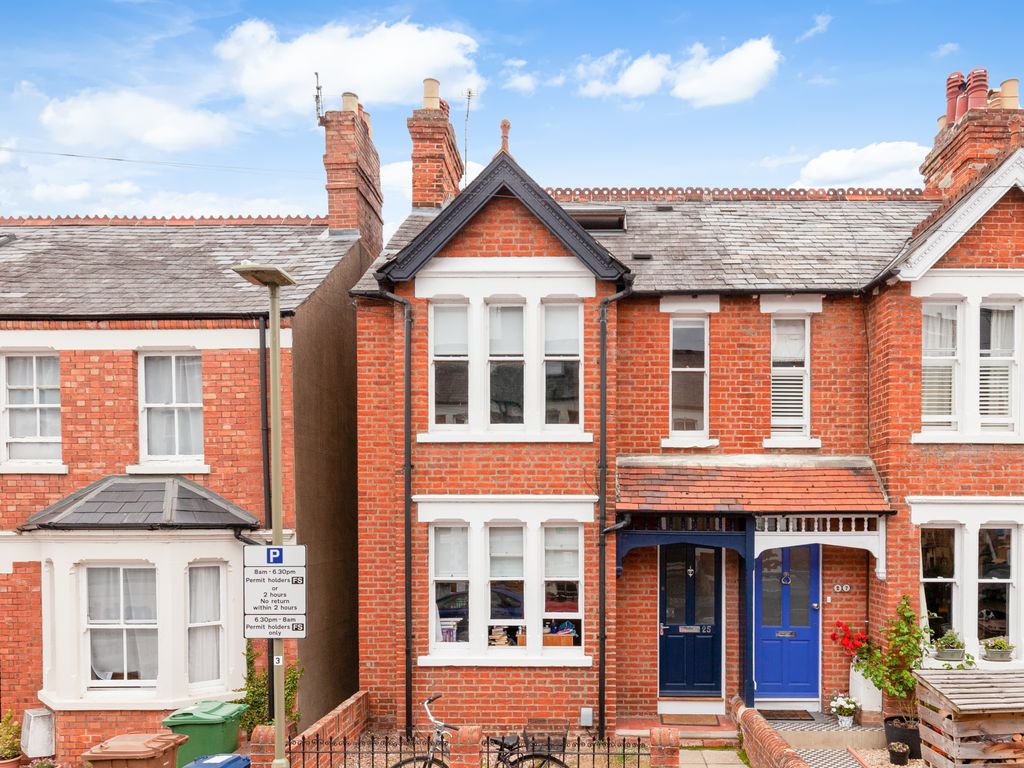 4 bed end terrace house for sale in Argyle Street, Iffley Fields