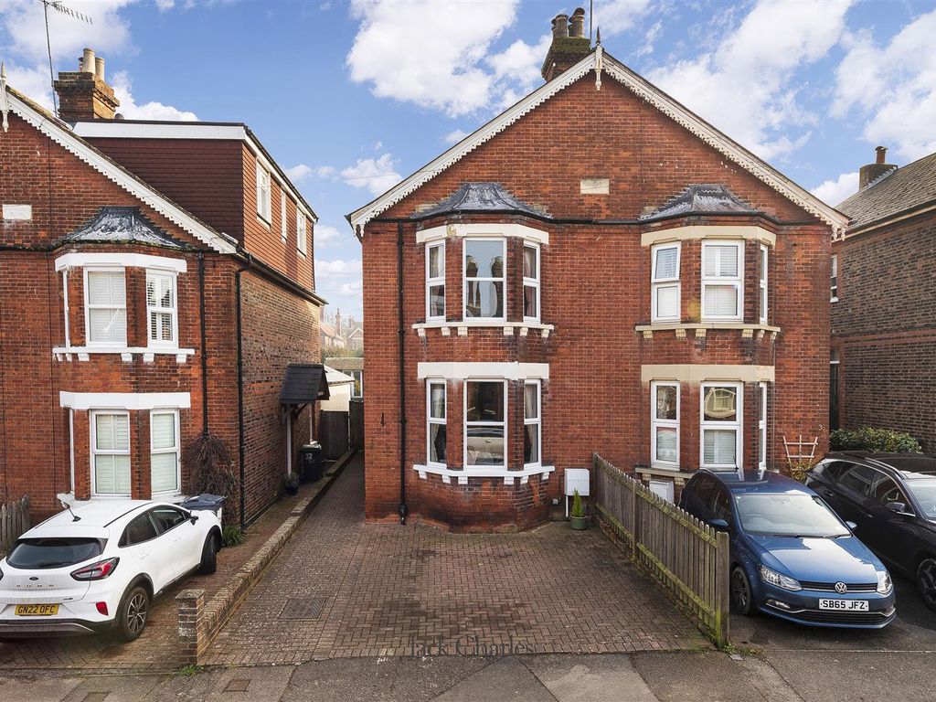 3 bed semidetached house for sale in St. Marys Road, Tonbridge TN9