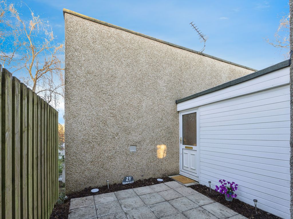 2 bed end terrace house for sale in Balloch View, Glasgow G67, £95,000