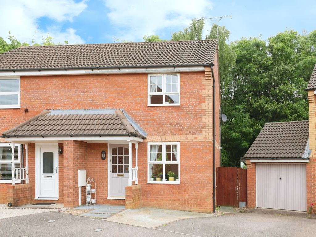 2 bed semidetached house for sale in Cabot Close, Ashby Fields