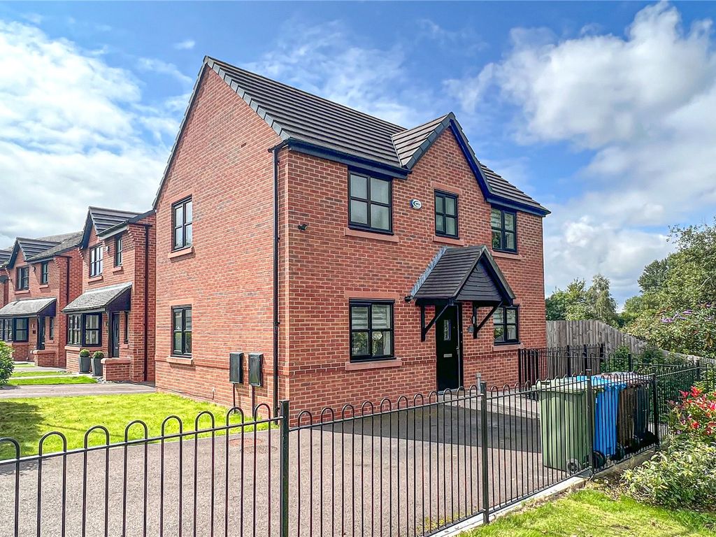 3 bed detached house for sale in Garden Crescent, Failsworth