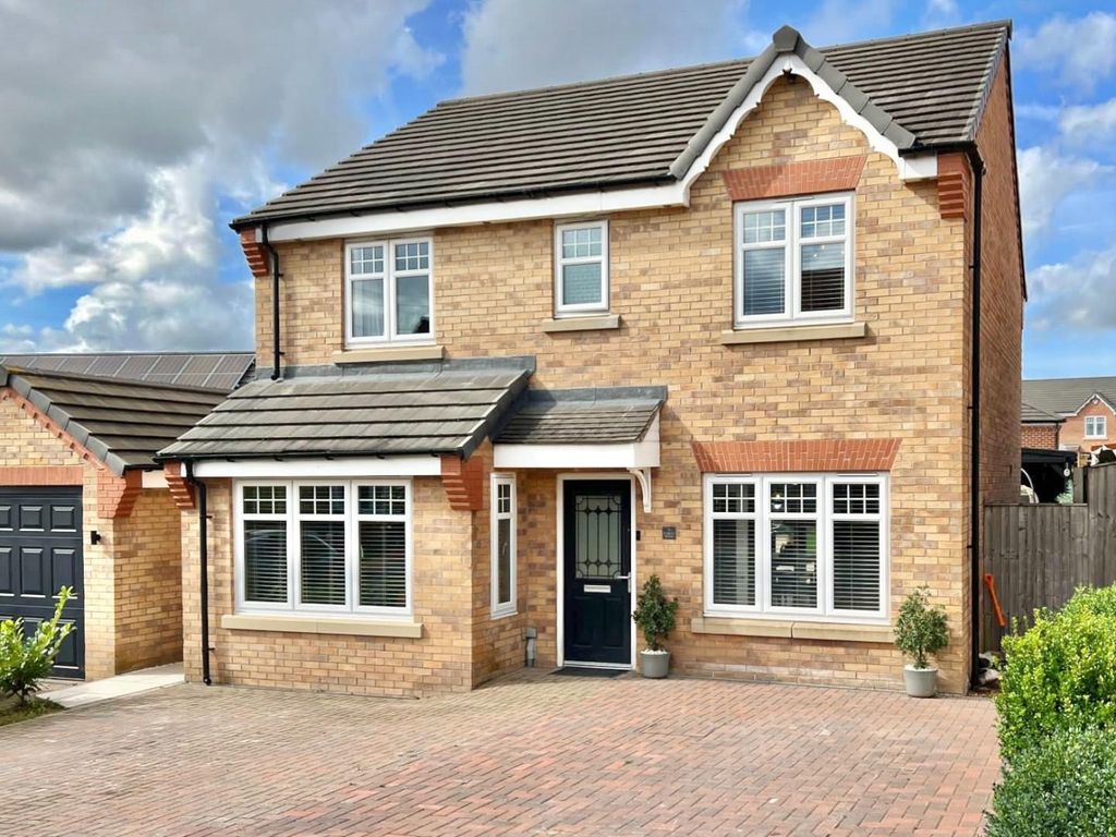 4 bed detached house for sale in Lidgett Road, Barnsley, South