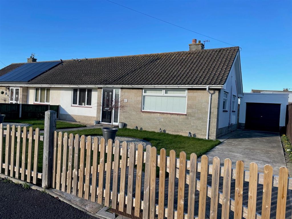 2 bed semidetached bungalow for sale in Kennedy Close, Highbridge TA9