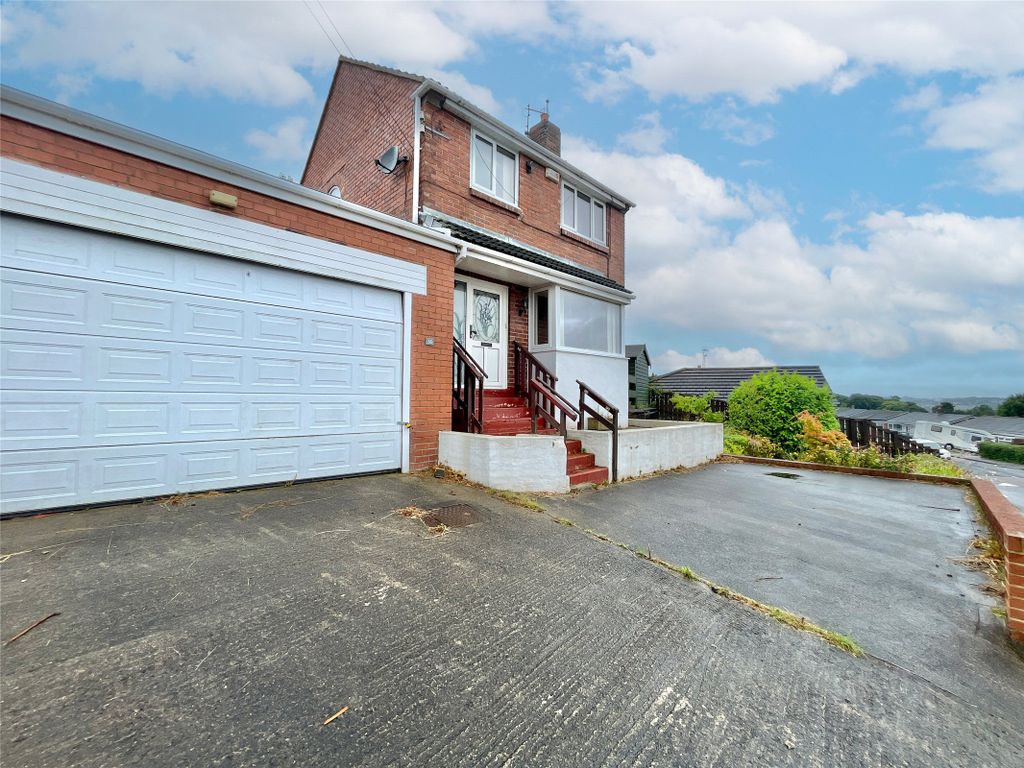 3 bed detached house for sale in Hillside, Dunston, Gateshead, Tyne And