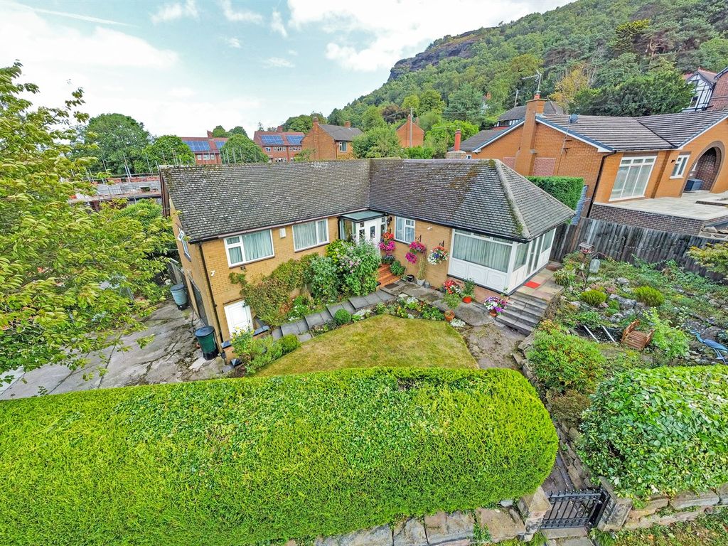 2 bed detached bungalow for sale in Chester Road, Helsby, Frodsham WA6