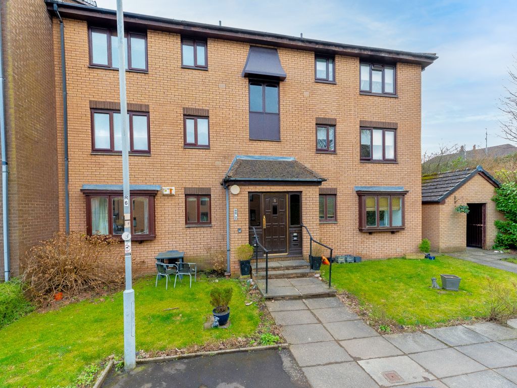 2 bed flat for sale in Flat 1/1, Giffnock, Glasgow G46 Zoopla