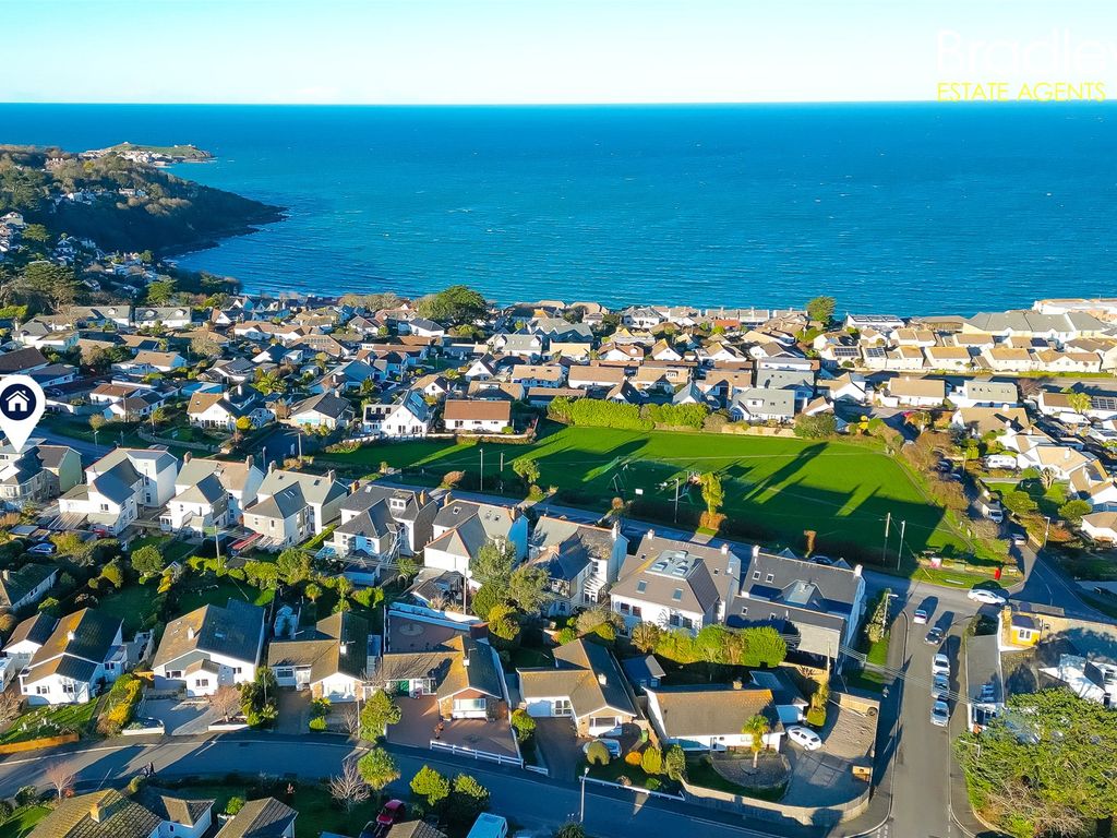 4 bed terraced house to rent in St. Ives Road, Carbis Bay, St. Ives