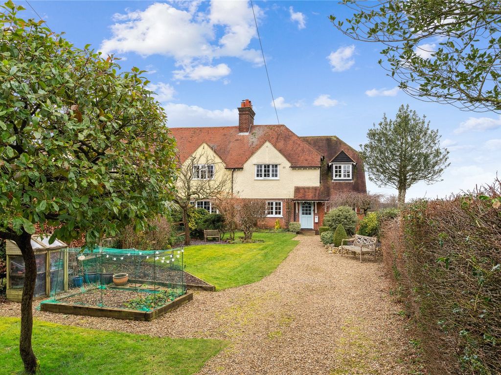 3 bed detached house for sale in Horseshoe Cottages, Parrotts Lane
