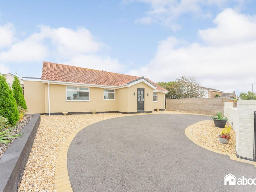 3 bed detached bungalow for sale in Thornbeck Avenue, Hightown