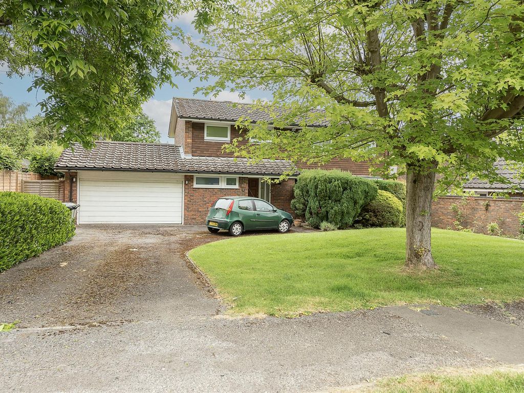 4 bed detached house for sale in Penny Croft, Harpenden AL5 Zoopla