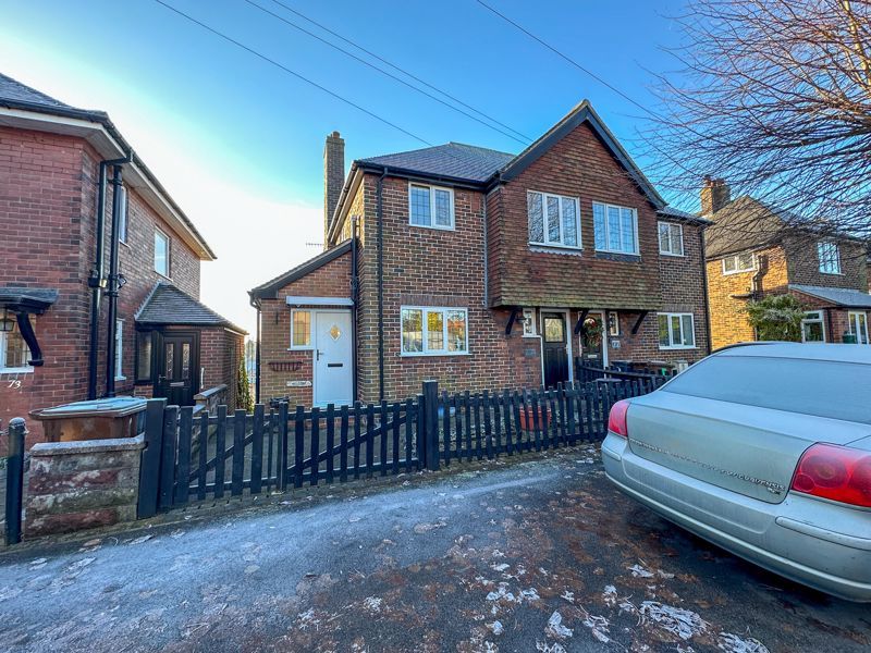3 bed semidetached house for sale in Nab Hill Avenue, Leek