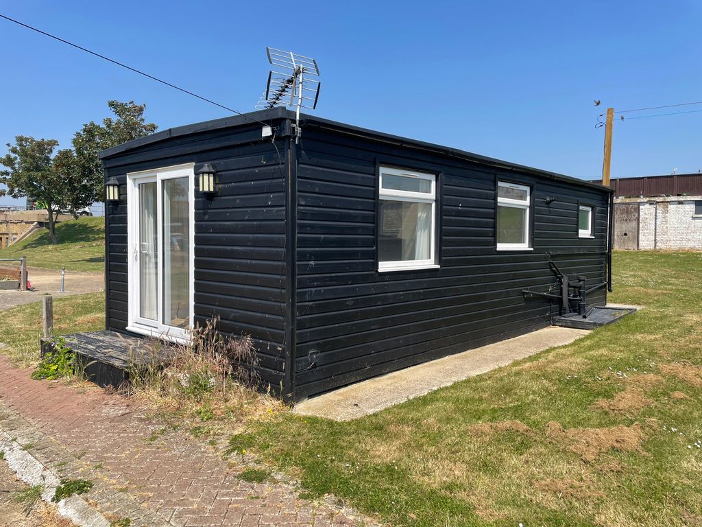 1 bed mobile/park home for sale in Marine Parade, Sheerness ME12 Zoopla