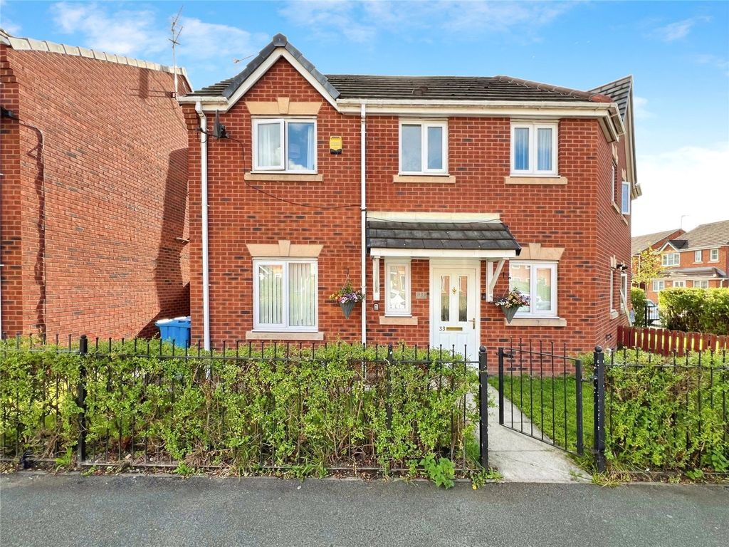 3 bed detached house to rent in Addenbrooke Drive, Speke, Liverpool