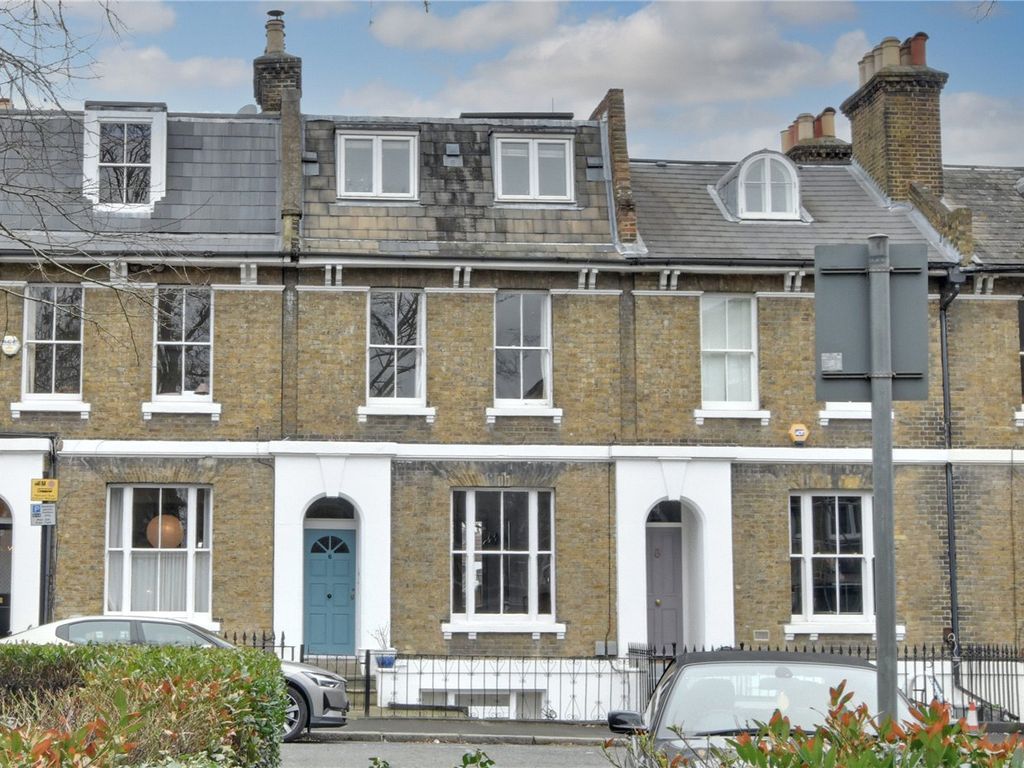 3 bed flat for sale in Dartmouth Row, Greenwich, London SE10, £550,000