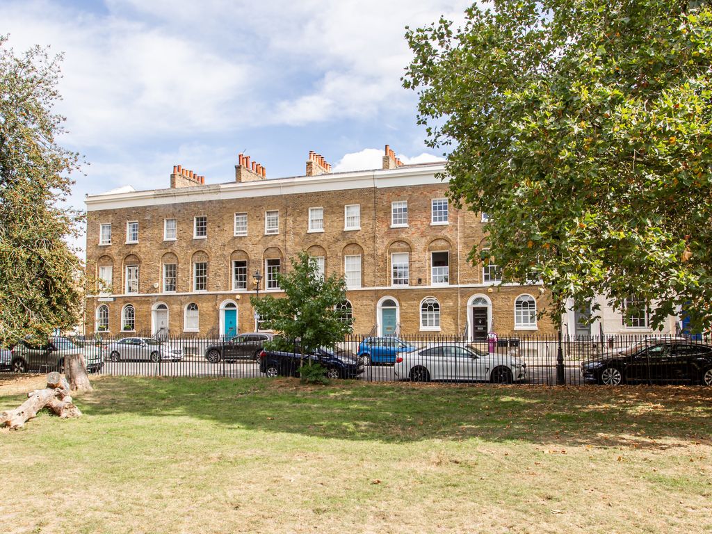 3 bed flat for sale in Tredegar Square, London E3, £750,000 Zoopla
