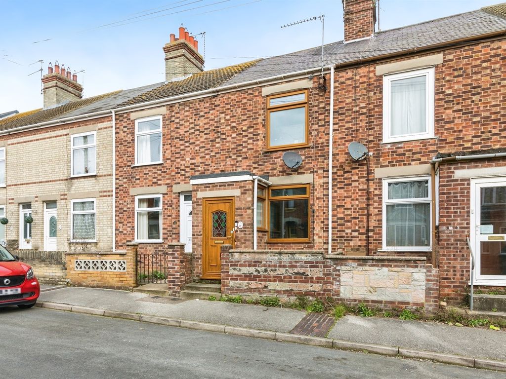 3 bed terraced house for sale in Norfolk Street, Lowestoft NR32, £