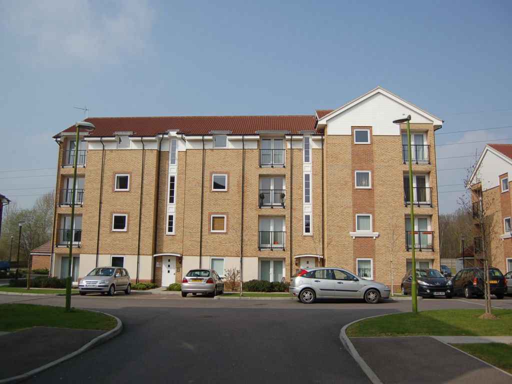 2 bed flat to rent in Chequers Field, Welwyn Garden City AL7 Zoopla